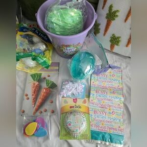 Happy Easter Purple Party Bucket Set